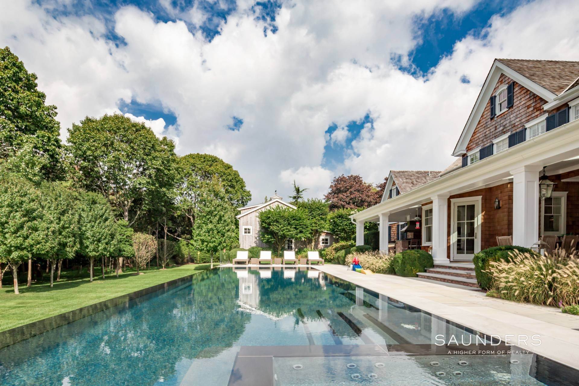 44. Single Family Homes for Sale at Enviable East Hampton Estate With Pool, Tennis & Golf 60 Two Holes Of Water, East Hampton, NY 11937