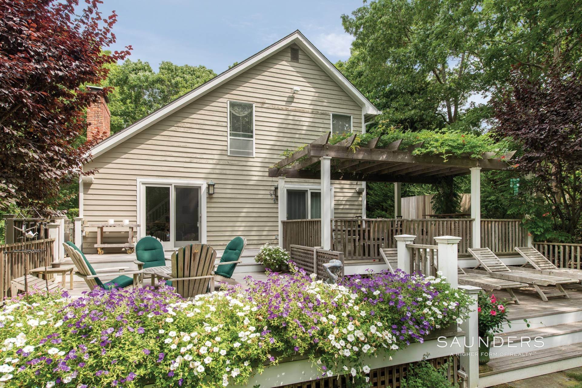 Single Family Homes at Luxuriate For 9 Months In East Hampton East Hampton, NY 11937