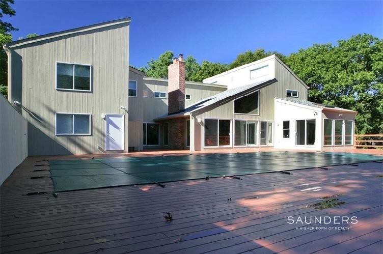 2. Single Family Homes at Contemporary With A Heated Pool And Tennis Quogue, NY 11959