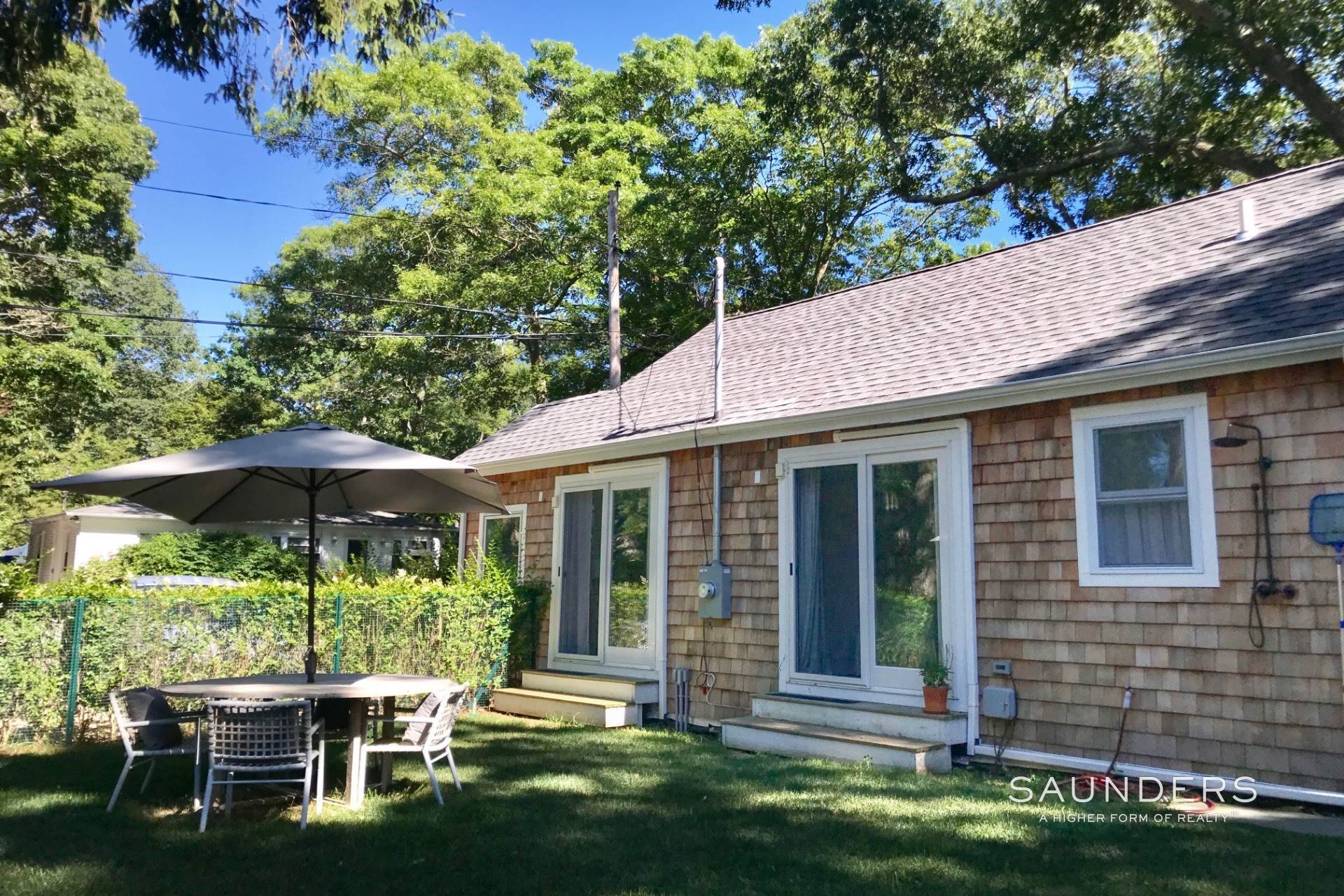 11. Single Family Homes at Sag Harbor Cottage With Pool Noyack, Sag Harbor, NY 11963
