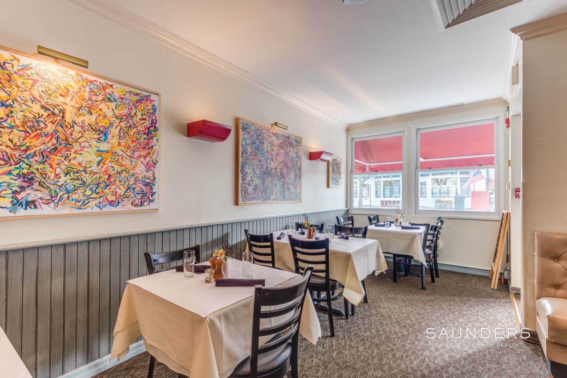 10. Commercial for Sale at Restaurant - Heart Of Southampton Village 75 Jobs Lane, Southampton, NY 11968