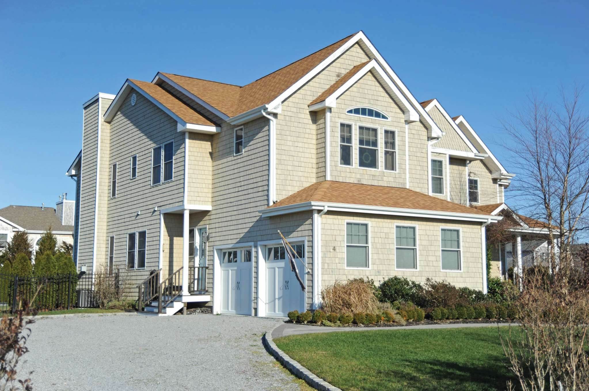 16. Single Family Homes at Southampton Meadows Rental Southampton, NY 11968