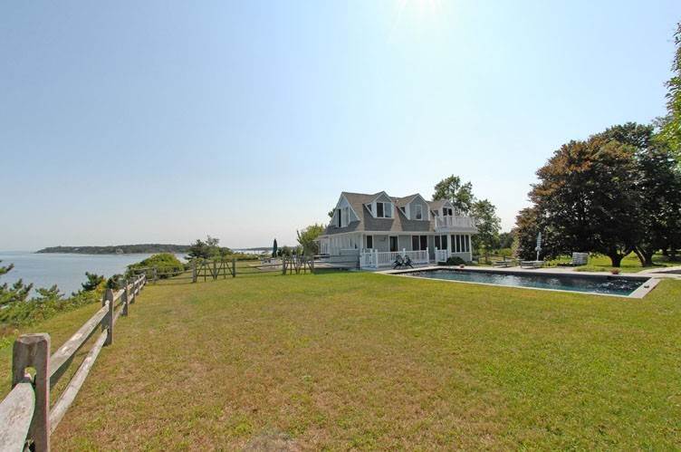 5. Single Family Homes at Stunning Shelter Island Little Ram Waterfront With Pool Shelter Island, NY 11964