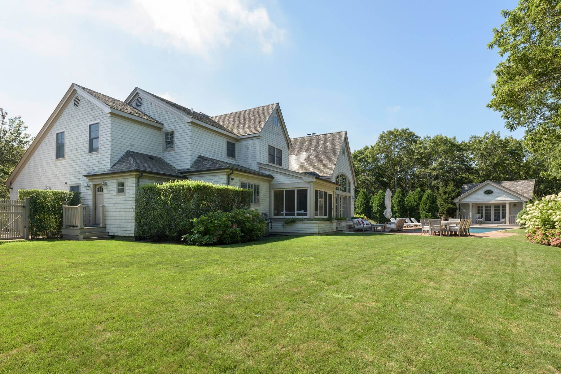 4. Single Family Homes at Bridgehampton Traditional With Heated Pool 862 Old Sag Harbor Road, Water Mill, NY 11976