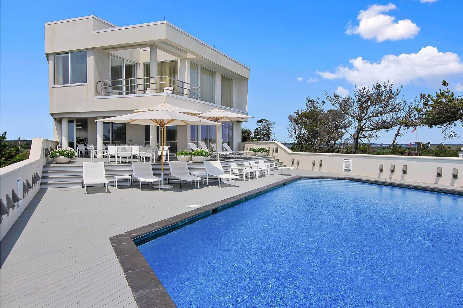 2. Single Family Homes at Spectacular Modern Oceanfront In Quogue South With Pool Quogue, NY 11959