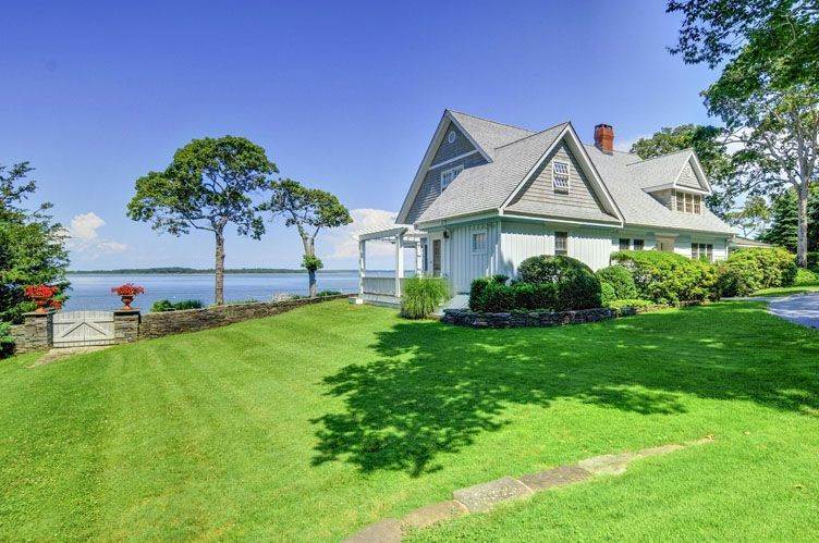 22. Single Family Homes at Bay Front With Forever Views Sag Harbor, NY 11963