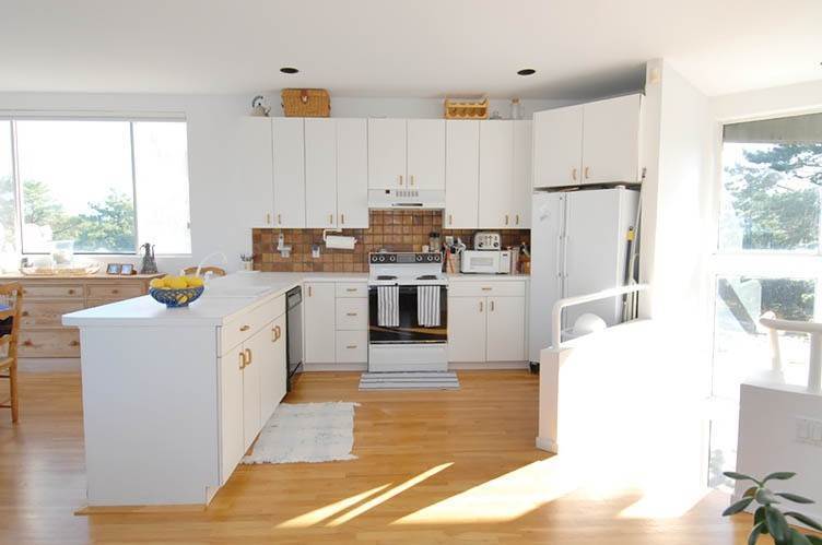 6. Single Family Homes at Cool Contemporary Amagansett, NY 11930