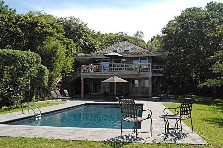 3. Single Family Homes at Sunsets And Bayfront With Pool East Hampton, NY 11937