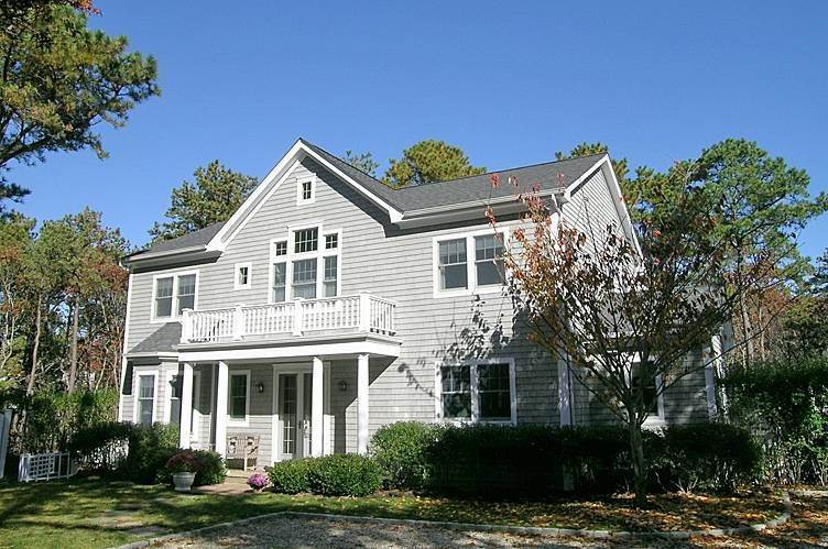 Single Family Homes at Traditional With Tennis In Great East Hampton Location East Hampton, NY 11937